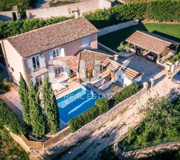 ISTRA, SVETVIČENAT - Luksuzna villa sa bazenom - Svetvinčenat
