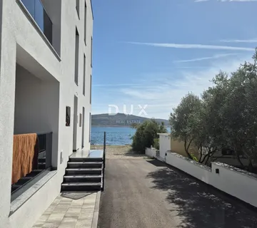 STARIGRAD, ZADAR - PRILIKA! Novogradnja 1. red do mora - Starigrad Paklenica