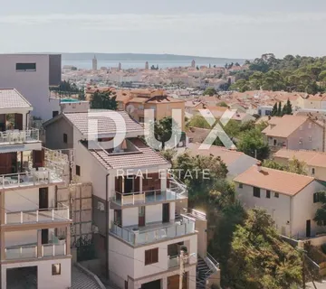 OTOK RAB, PALIT - Moderne vile s apartmanima nedaleko centra - Palit, Rab
