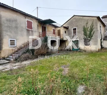 ISTRA,POREČ - Starina sa velikim zemljištem kod Poreča