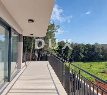 ISTRA, ROVINJ - Namješten stan u novogradnji, 1.kat, 800m od mora
