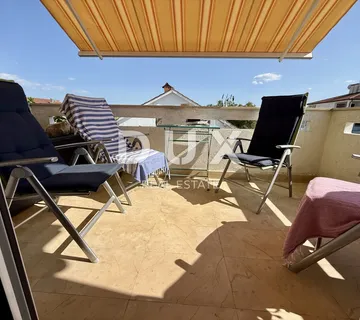Otok Krk, Malinska, Dvoetažni stan, 108 m2, novija gradnja - Porat, Malinska-Dubašnica