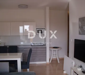 OTOK KRK, GRAD KRK - Apartman 2S+DB sa okućnicom 53 m2
