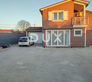 ISTRA, PULA - Obiteljska kuća na mirnoj lokaciji