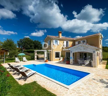ISTRA, SVETI LOVREČ - Komforna kuća s bazenom - Sveti Lovreč Pazenatički