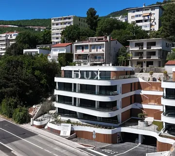 OPATIJA, CENTAR - Novogradnja vrhunskog dizajna s pogledom na more!