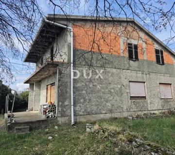 RIJEKA, DONJA DRENOVA - Samostojeća kuća 220m2 s okućnicom