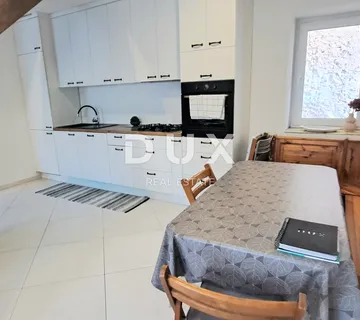 Rijeka, Hreljin, obiteljska kuća, 90 m2, vrt - Hreljin, Bakar