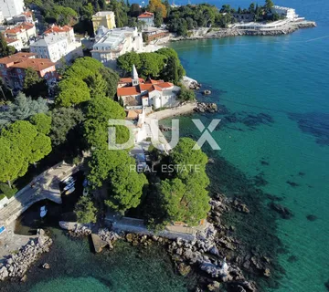 OPATIJA, CENTAR – cijela austro-ugarska vila s privatnom okućnicom odmah uz poznatu ulicu centra Opatije, 90 metara od mora