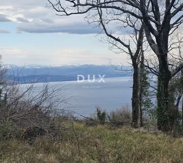 OPATIJA, VEPRINAC - Građevinsko zemljište 1450m2 s građevinskom dozvolom i pogledom na more - Veprinac, Opatija