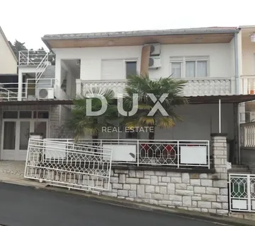 CRIKVENICA - Apartmanska kuća u blizini centra i plaže