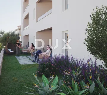 ZADAR, SUKOŠAN - trosobni stan sa vrtom u novogradnji