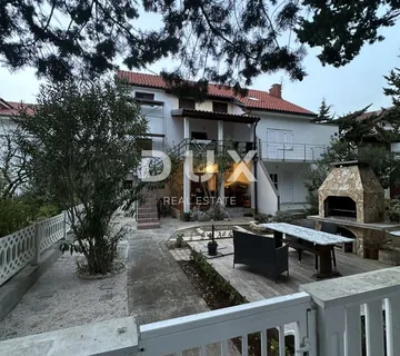 ZADAR, SABUNIKE - Kuća sa 6 apartmana - Prilika za investiciju! - Sabunike, Privlaka