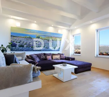 OPATIJA-CENTAR vrhunska elegantna i profinjena nekretnina s panoramskim pogledom na more