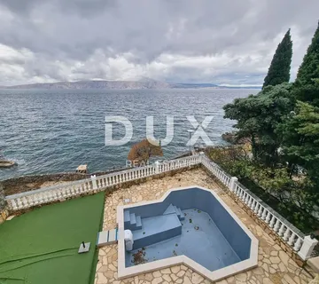 NOVI VINODOLSKI, SMOKVICA - Kuća s vlastitim pristupnim putem do plaže - Smokvica Krmpotska, Novi Vinodolski