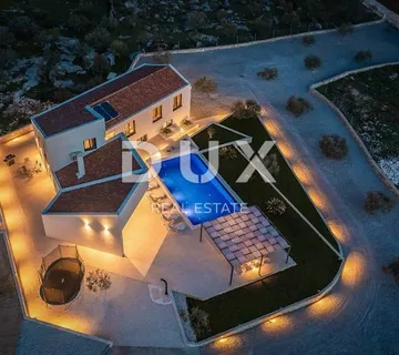 DALMACIJA, TROGIR - Luksuzna vila s bazenom