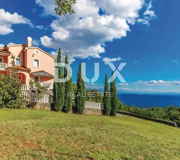 OPATIJA, CENTAR - Rijetkost na tržištu! – luksuzna vila s bazenom