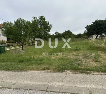 ZADAR, ZEMUNIK G. - Građevinsko zemljište uz cestu! - Zemunik Gornji, Zemunik Donji