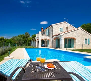 ISTRA, RABAC - Mediteranska kuća s bazenom i pogledom na more - Rabac, Labin