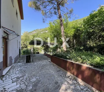 RIJEKA - stan površine 179 m2 s okućnicom od 550 m2