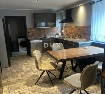 ZAGREB, CENTER - Dvoetažni stan 107m2, DB+2S, 1.kat + okoliš