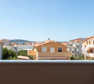 Vodice, trosobni stan, prvi kat, 57,81 m²
