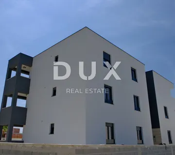 ZADAR, VRSI - Kompletno Namješten Penthouse s 4 Spavaće Sobe Blizu Mora! S5