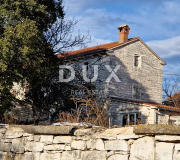 ISTRA, KANFANAR - Kamena kuća s okućnicom