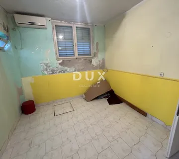 ŠIBENIK, PIROVAC – Stan za adaptaciju 40 m od mora