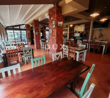 ZADAR, ZATON - Poznati uhodani restoran na prometnoj lokaciji! - Zaton, Nin