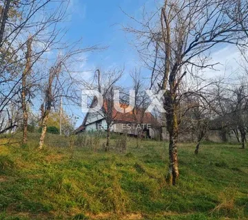LIKA, DUBRAVE - starina s većom okućnicom - Gornje Dubrave, Ogulin