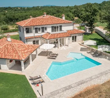 ISTRA, TINJAN - Raskošna kuća s bazenom