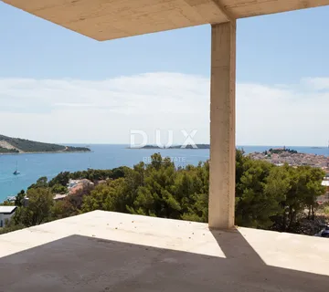 Primošten, stan na drugom katu, 83 m²