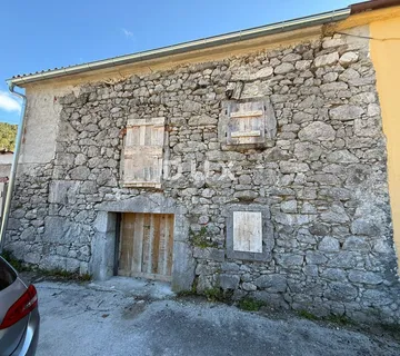 ISTRA,LANIŠĆE (OKOLICA) - Djelomično adaptirana kamena kuća