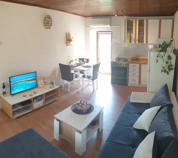 ČAVLE, CERNIK - 1S+DB, 50m2 stana+50m2 konoba, blizu centra sa 1 parkirnim mjestom - Cernik, Čavle