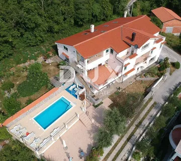 OPATIJA, VEPRINAC - vila 1000m2 s pogledom na more, 6 apartmana i bazenom + okoliš 1000m2 - Veprinac, Opatija