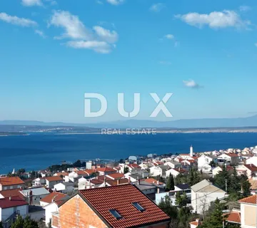 CRIKVENICA - stan prizemlje 180 m2 s panoramskim pogledom na more + okoliš 250 m2