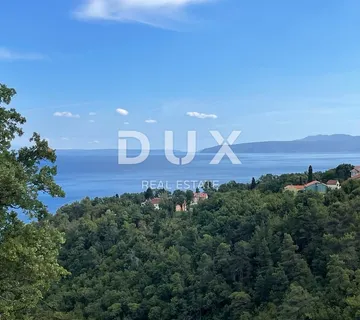 OPATIJA, IČIĆI - Građevinsko zemljište za vilu s bazenom blizu Opatije s građevinskom dozvolom, pogled na more - Ičići, Opatija