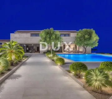 ZADAR, ZATON - Vila u novogradnji s unutarnjim i vanjskim bazenom - Zaton, Nin