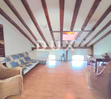 ISTRA, PULA - Stan za renovaciju u strogom centru grada