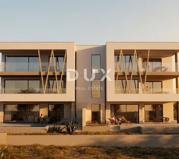 Tribunj, dvosobni stan, 120,40 m², bazen, privatni vrt