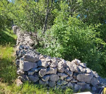 RIJEKA, HRELJIN - Građevinsko zemljište 4037m2 u mirnom okruženju - Hreljin, Bakar