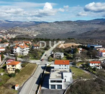 ŠKRLJEVO, BAKAR - 2600 m2 građevinsko zemljište