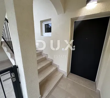 ZADAR, NOVI BOKANJAC - Stan na dvije etaže! 152m² - Vrt i garaža!