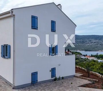 OTOK CRES, CRES - Stan s vrtom, parkingom i pogledom na more