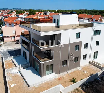 VODICE, SRIMA – Stan s 2 spavaće sobe, 70 m od plaže, lift - Srima, Vodice