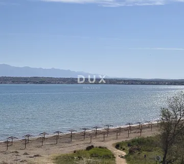 ZADAR, NINSKE VODICE - Stan prvi red do mora s pogledom na Velebit