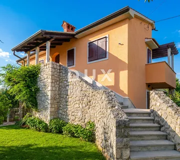 Istra, Brtonigla, kuća, 181 m², 2.461 m² okućnice