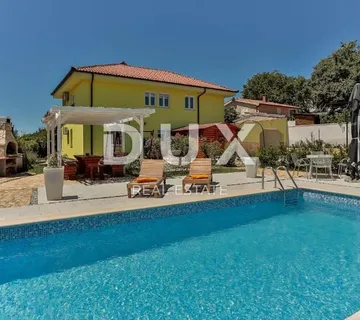 ISTRA, MEDULIN - Apartmanska kuća smještena nadomak plaža