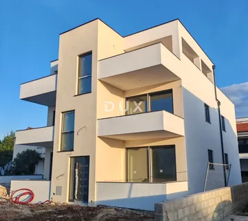 ZADAR, VIR - Elegantan stan u prizemlju s vrtom! Novogradnja! S1